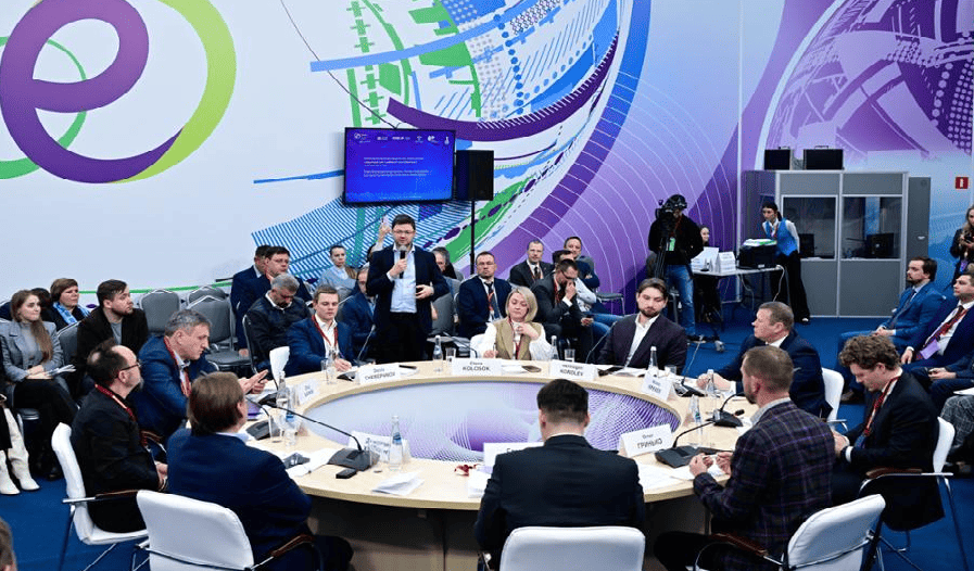 Гендиректор ООО «Группа ЭНЭЛТ» А.Х. Кремер принял участие в IV научно-практической конференции «Территория энергетического диалога» в рамках РЭН-2025